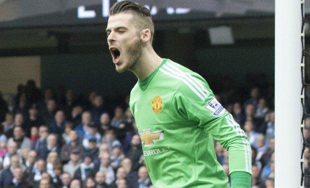 男模脱裤子全身精光
