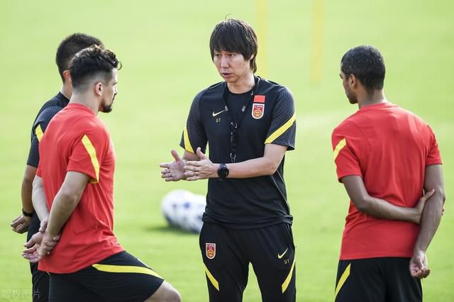 日本护士多人吞精囗交视频